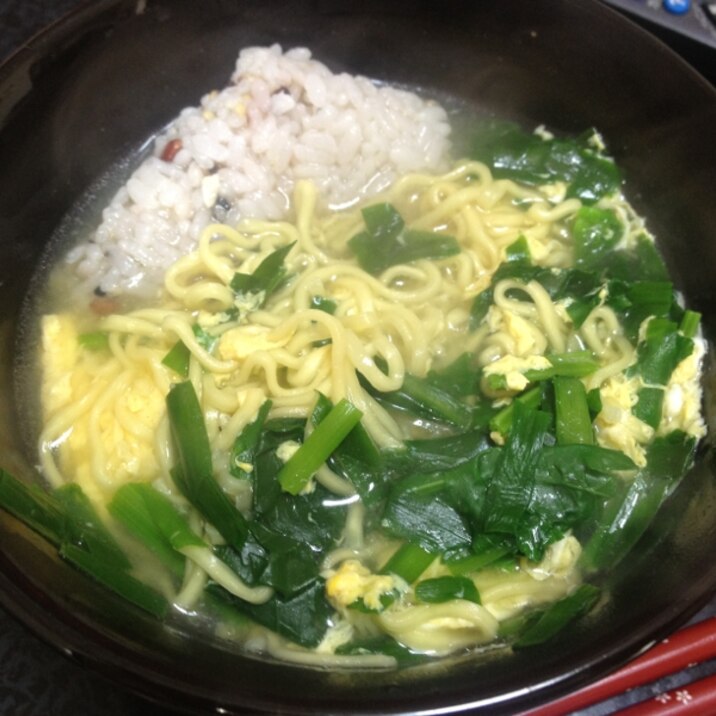 ニラと卵のラーメンライス☆